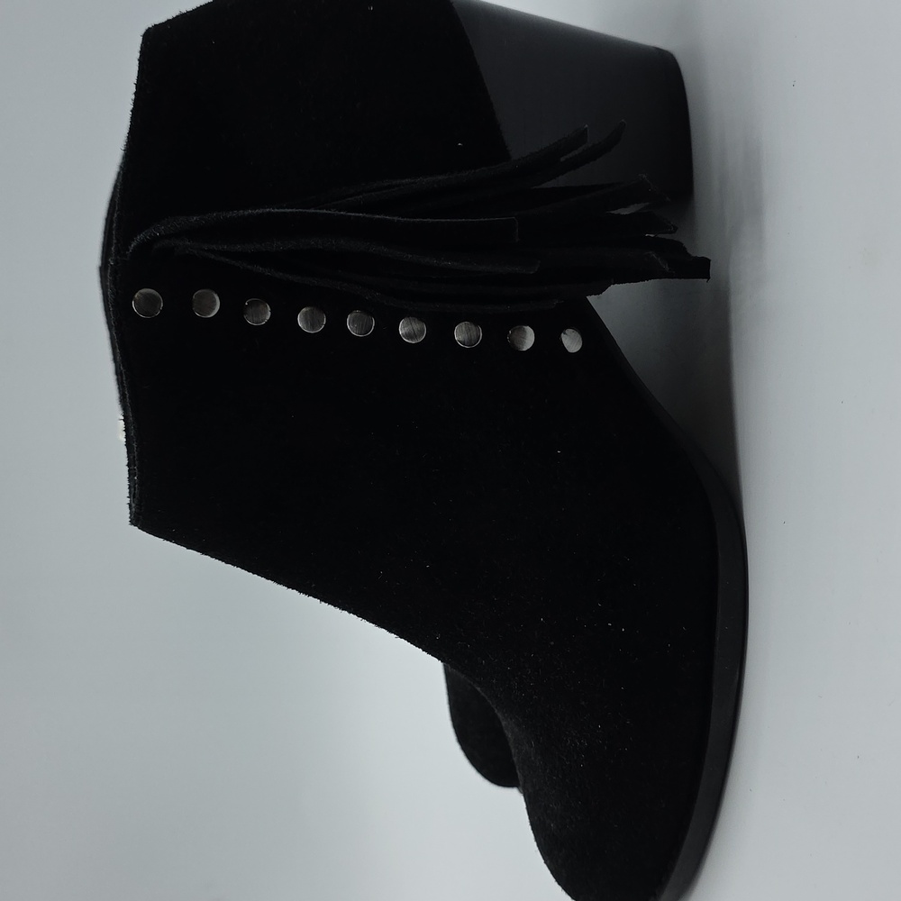 NEW Vionic Upright FAROS boot in BLACK